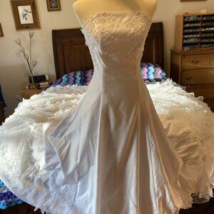 #12) Wedding Gown: Seaside Ruffles